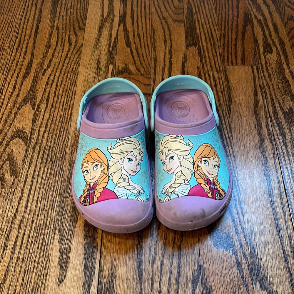 Elsa Ana Frozen crocks
